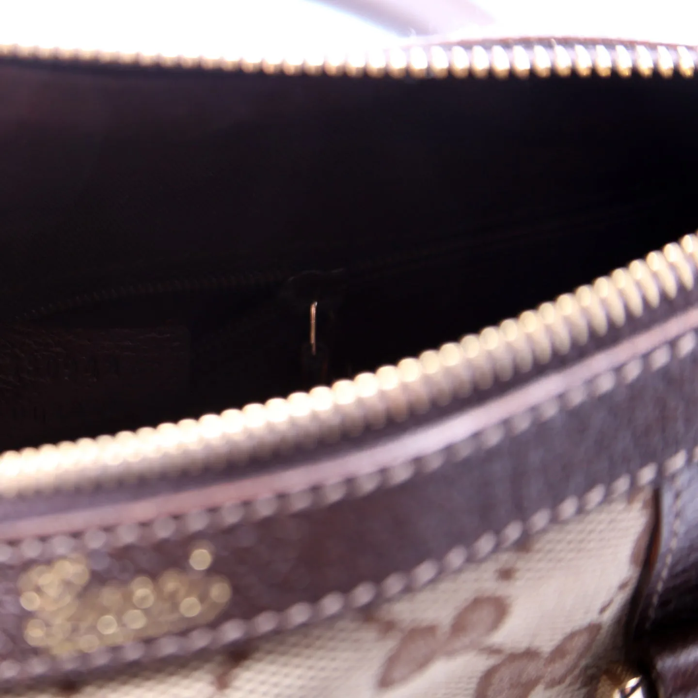 130942 GG Canvas Small Abbey Boston Bag Brown