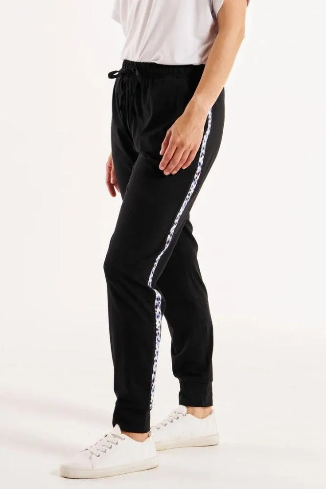 Betty Basics Heidi Pants Animal Stripe