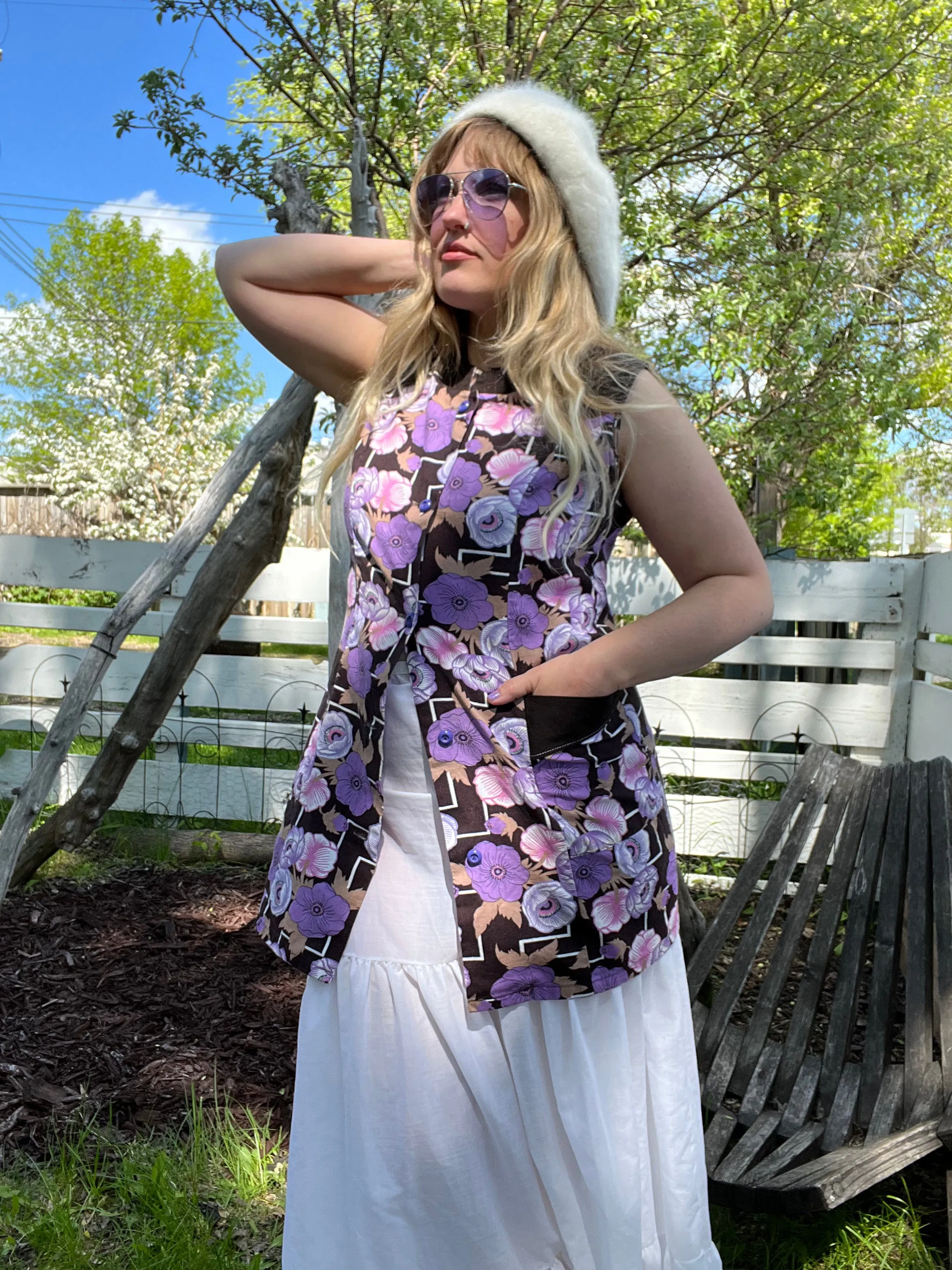 Vintage 60's Floral Sleeveless Smock Top