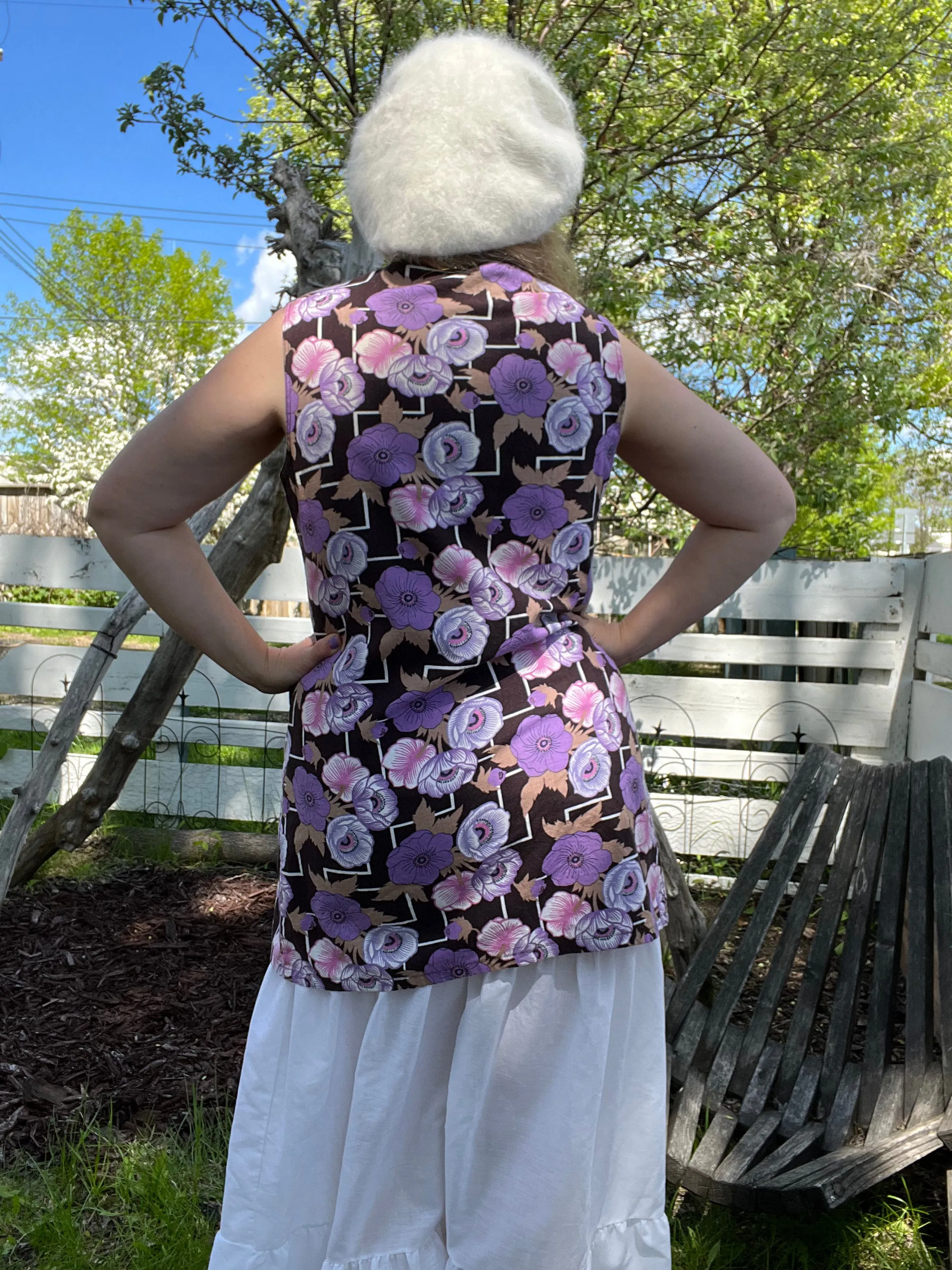 Vintage 60's Floral Sleeveless Smock Top